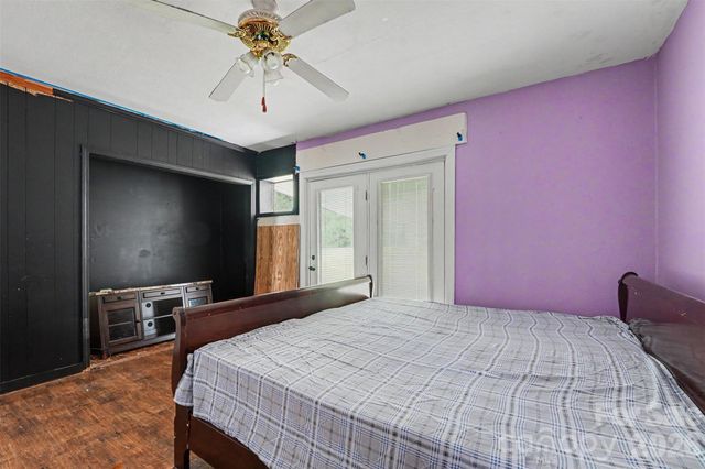 517 N Carolina Avenue, Maiden, NC 28650
