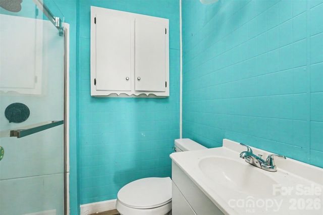 517 N Carolina Avenue, Maiden, NC 28650