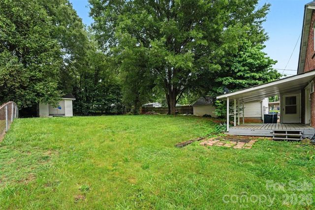 517 N Carolina Avenue, Maiden, NC 28650