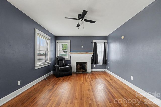 517 N Carolina Avenue, Maiden, NC 28650
