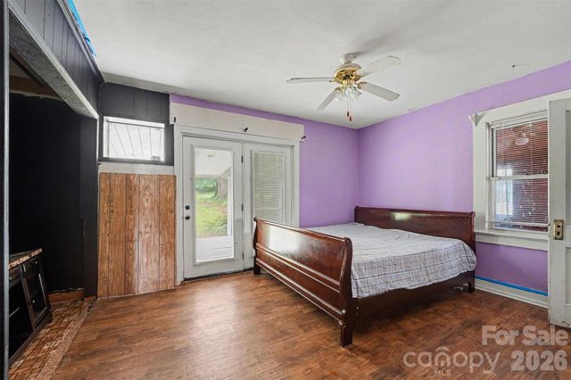 517 N Carolina Avenue, Maiden, NC 28650
