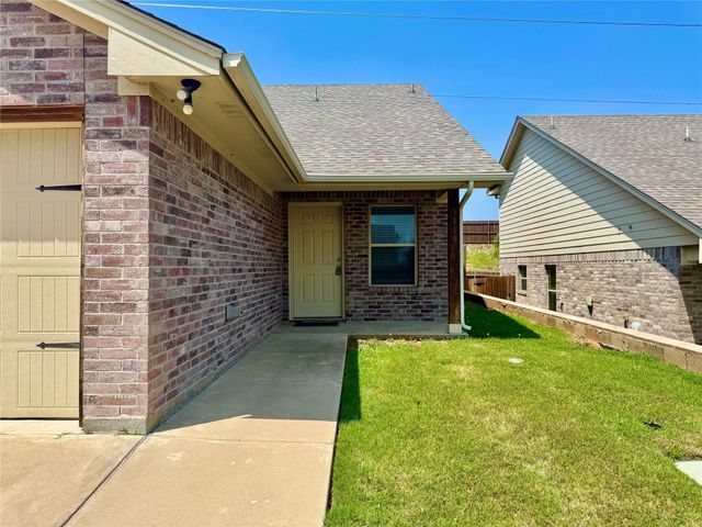 3117-3119 Weave Court, Granbury, TX 76049