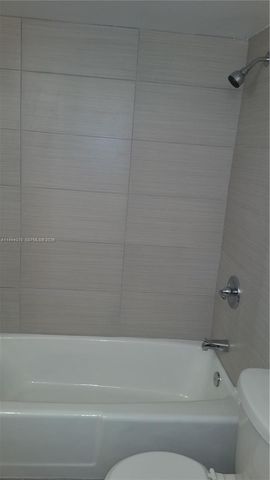 1201 NE 191st St G306, Miami, FL 33179