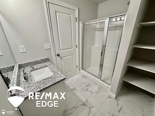 28003 Gregory Street, Grand Blanc, MI 48439