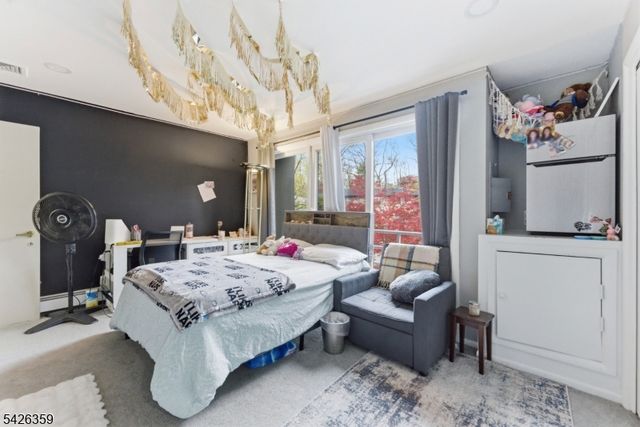 36 Fox Ledge Rd, Kinnelon Boro, NJ 07405