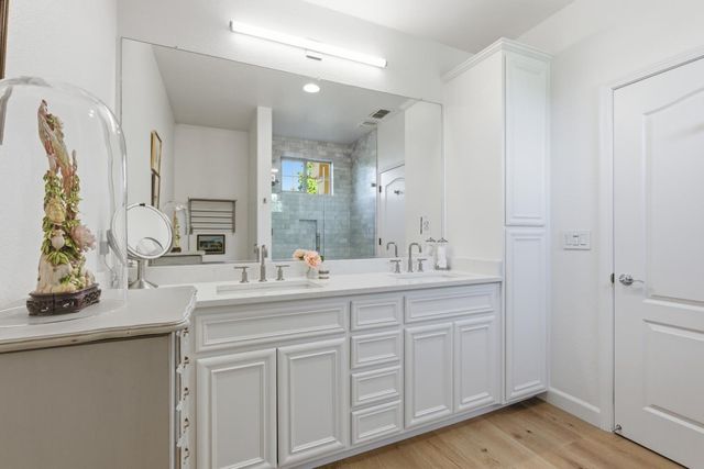 1017 Cabris Ln, Roseville, CA 95747