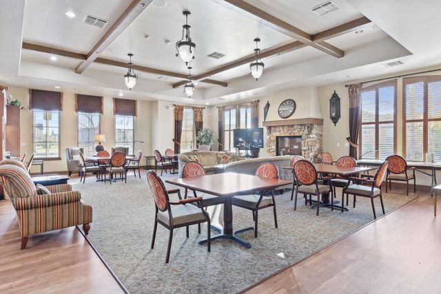 1017 Cabris Ln, Roseville, CA 95747