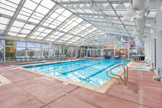 1017 Cabris Ln, Roseville, CA 95747