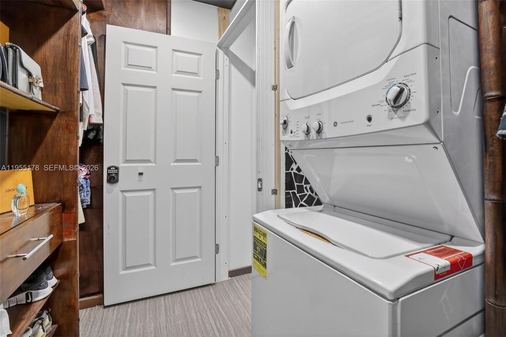 Image 21 of property listing at 1720 Harrison St 14H, Hollywood, FL 33020