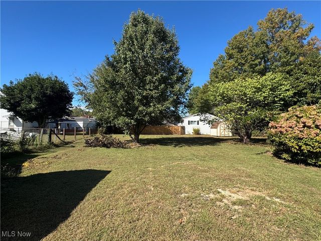 4105 7th Avenue, Vienna, WV 26105