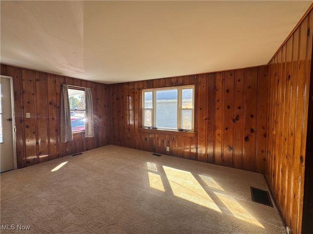 4105 7th Avenue, Vienna, WV 26105