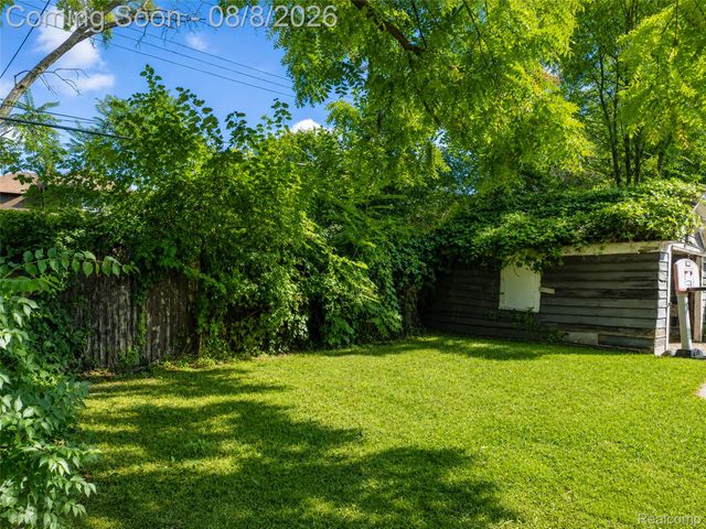 154 Moss Street, Highland Park, MI 48203
