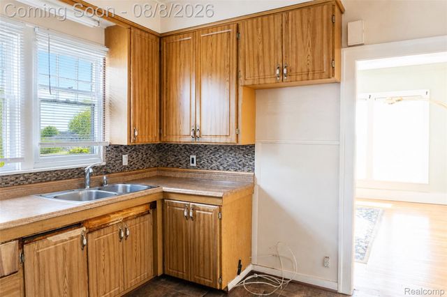 154 Moss Street, Highland Park, MI 48203