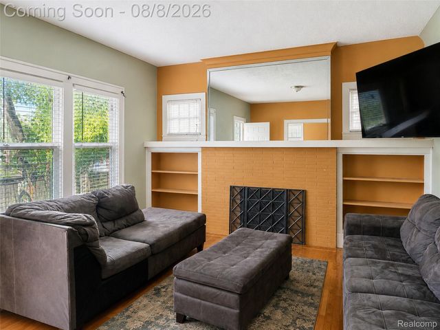 154 Moss Street, Highland Park, MI 48203