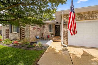 210 Clearfield Dr, Cantonment, FL 32533