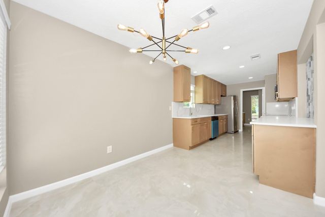 16114 Forest Bend Avenue, Friendswood, TX 77546