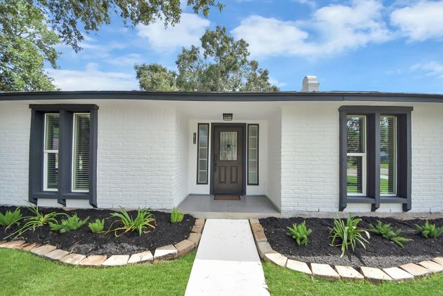 16114 Forest Bend Avenue, Friendswood, TX 77546