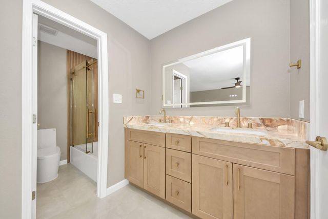 16114 Forest Bend Avenue, Friendswood, TX 77546