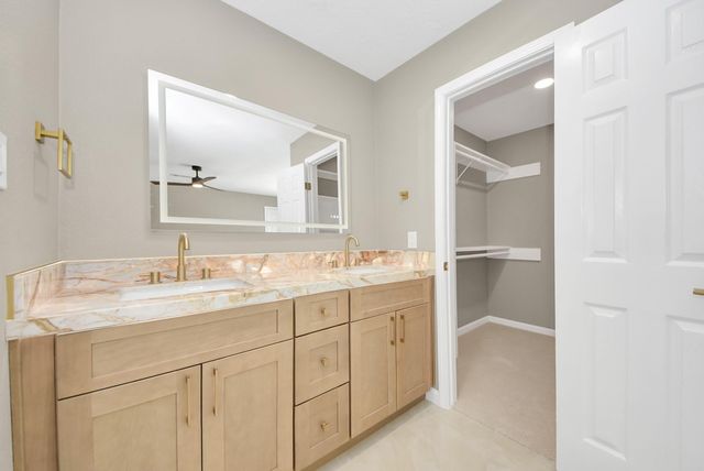 16114 Forest Bend Avenue, Friendswood, TX 77546