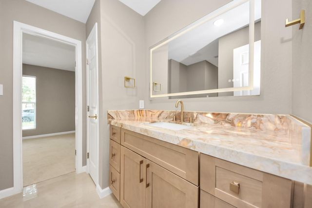 16114 Forest Bend Avenue, Friendswood, TX 77546