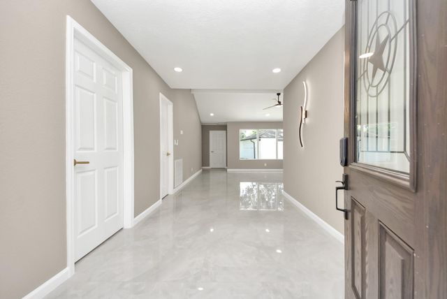 16114 Forest Bend Avenue, Friendswood, TX 77546