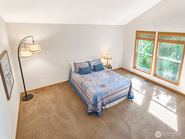 14409 SE 256th Place, Kent, WA 98042
