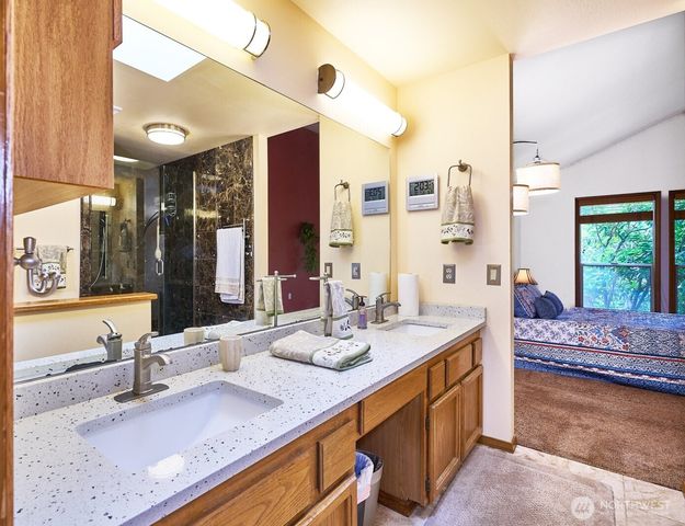 14409 SE 256th Place, Kent, WA 98042