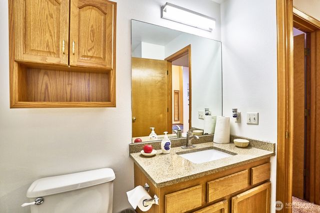 14409 SE 256th Place, Kent, WA 98042