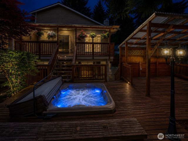 14409 SE 256th Place, Kent, WA 98042