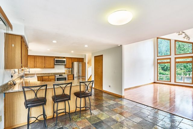 14409 SE 256th Place, Kent, WA 98042