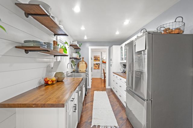 9027 Persimmon Grove Pike, Alexandria, KY 41001