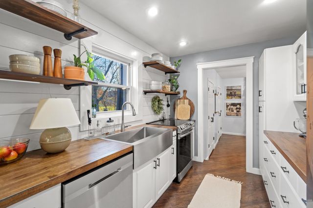 9027 Persimmon Grove Pike, Alexandria, KY 41001