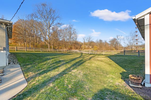 9027 Persimmon Grove Pike, Alexandria, KY 41001