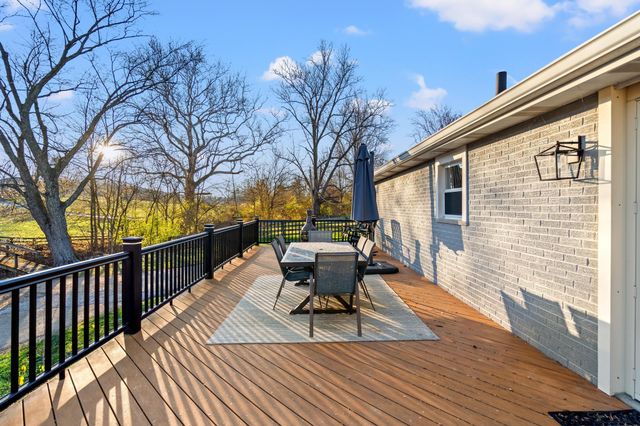 9027 Persimmon Grove Pike, Alexandria, KY 41001