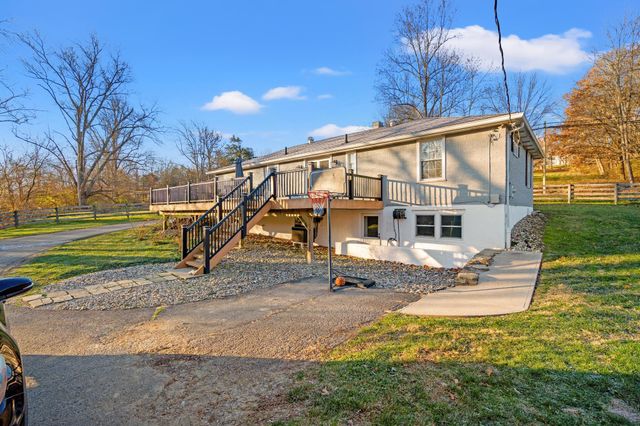 9027 Persimmon Grove Pike, Alexandria, KY 41001