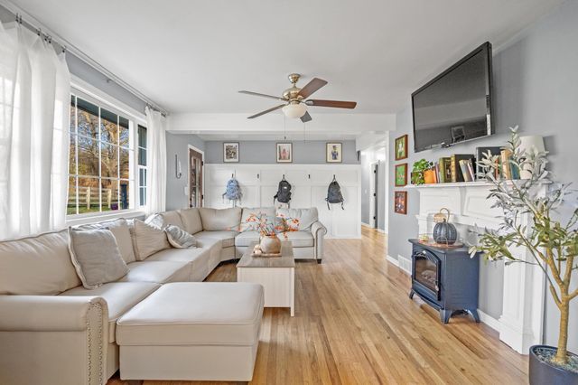 9027 Persimmon Grove Pike, Alexandria, KY 41001