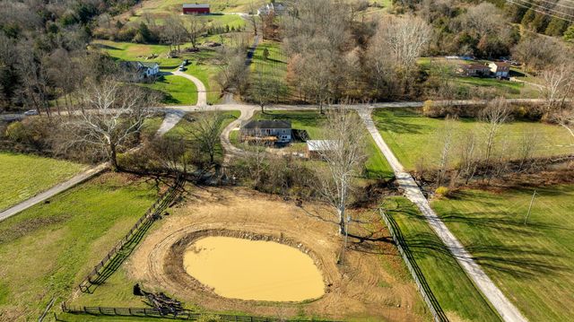 9027 Persimmon Grove Pike, Alexandria, KY 41001