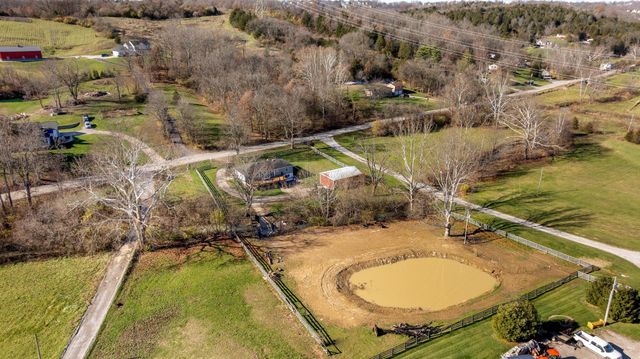 9027 Persimmon Grove Pike, Alexandria, KY 41001