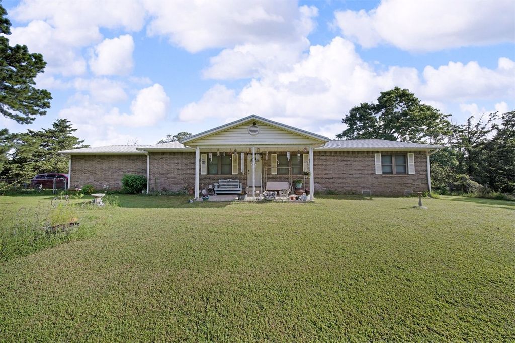 24899 Dusty Road, Tecumseh, OK 74873
