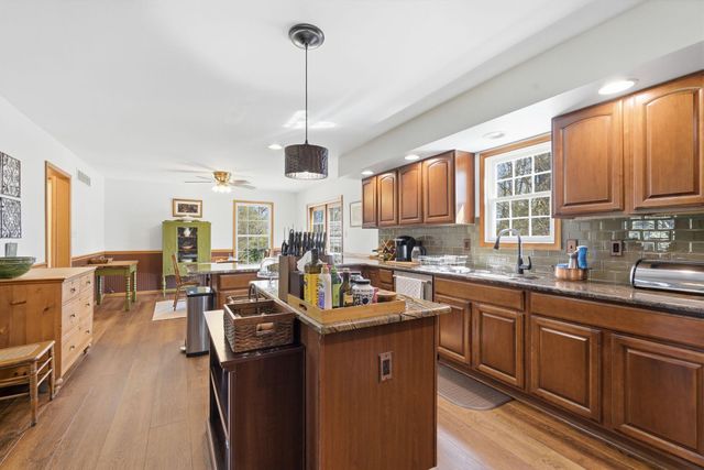 55 HOWES LN, North East, MD 21901