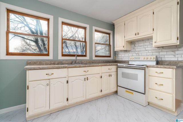 1977 COUNTY ROAD 1518, Cullman, AL 35058