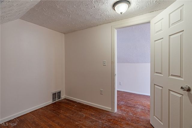 13301 Courtland Avenue, Cleveland, OH 44111