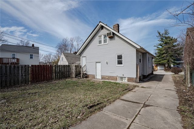 13301 Courtland Avenue, Cleveland, OH 44111