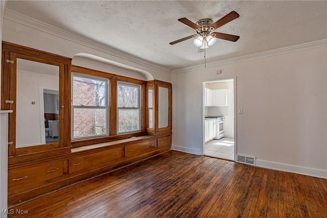 13301 Courtland Avenue, Cleveland, OH 44111