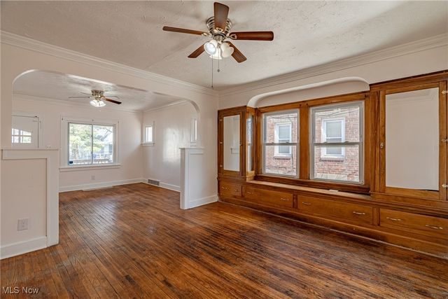 13301 Courtland Avenue, Cleveland, OH 44111