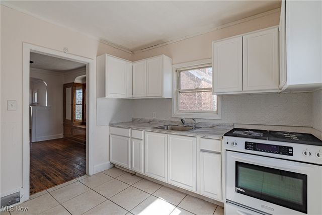 13301 Courtland Avenue, Cleveland, OH 44111