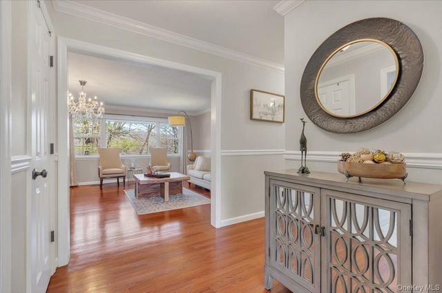 47 Willow Drive, Briarcliff Manor, NY 10510