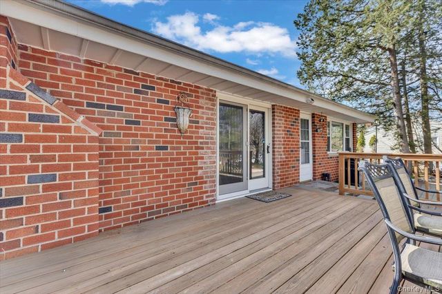 47 Willow Drive, Briarcliff Manor, NY 10510