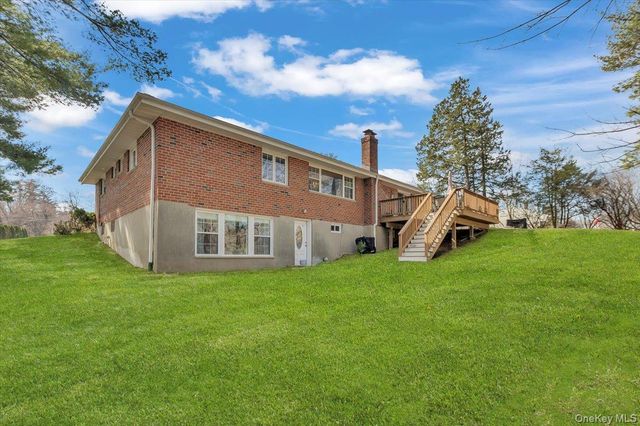 47 Willow Drive, Briarcliff Manor, NY 10510