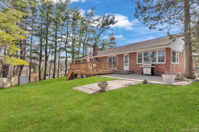 47 Willow Drive, Briarcliff Manor, NY 10510